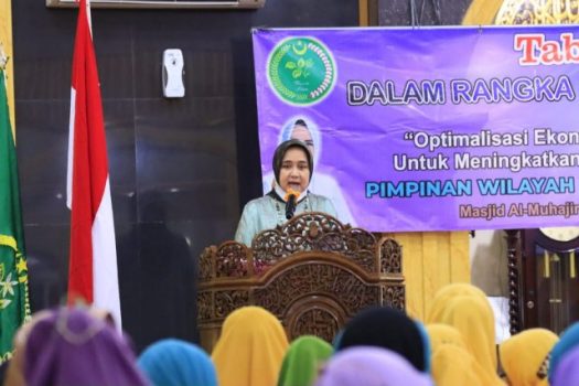 Ketua TP PKK Provinsi Lampung Hadiri Tablig Akbar Milad Wanita Islam Indonesia