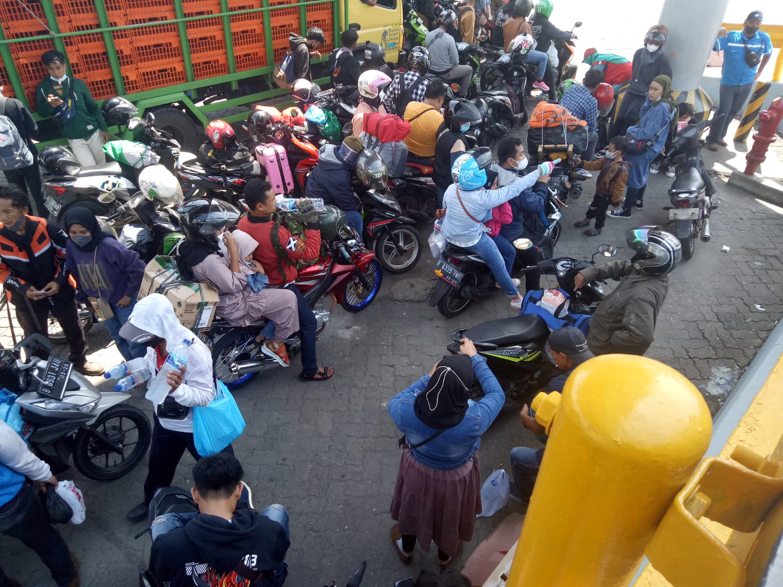 Lima Hari Arus Balik Lebaran, 542 Ribu Penumpang dan 119 Ribu Kendaraan Menyeberang ke Jawa