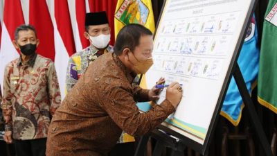 Gubernur dan Bupati – Walikota Se-Lampung Tandatangani Pakta Integritas Barang Milik Daerah dan Deklarasi Pendidikan Anti Korupsi