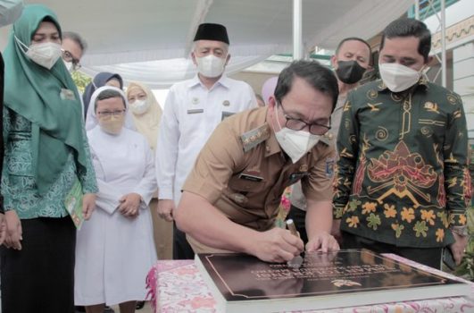 Wali Kota Metro Wahdi Siradjuddin Resmikan Taman Toleransi Pertama di Lampung