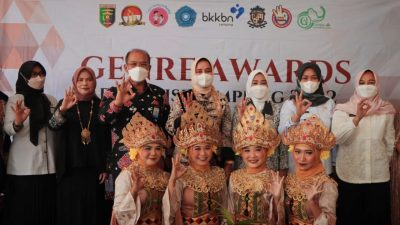 Buka Acara Puncak GenRe Award 2022, Riana Sari Ajak Generasi Muda Wujudkan Generasi Remaja Berkualitas