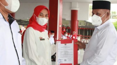Bupati Lampung Selatan Serahkan SK P3K bagi 347 Guru