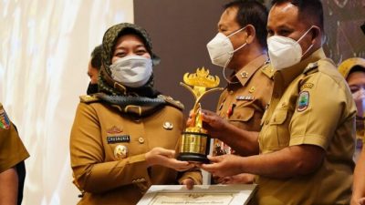 Pemkab Lampung Selatan Raih Terbaik III Penghargaan Pembangunan Daerah Saburai 2022