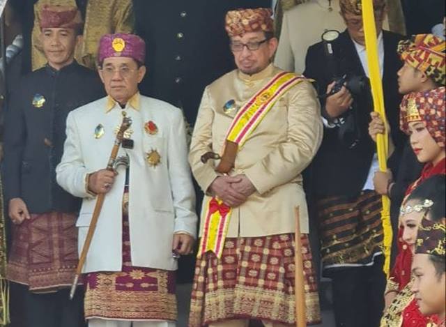Silaturahmi dengan Masyarakat Adat Lampung, Salim Segaf Al Jufri Mendapat Gelar Adat Yang Mulia Datuan Satria Negara