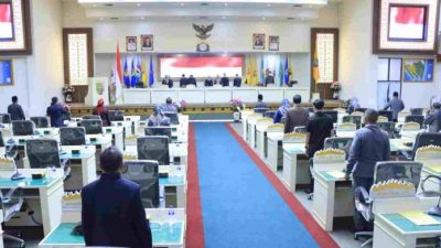 Wagub Chusnunia Chalim Hadiri Rapat Paripurna DPRD Lampung
