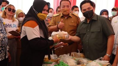 Menteri BUMN Tinjau Pasar Murah di PTPN VII Lampung
