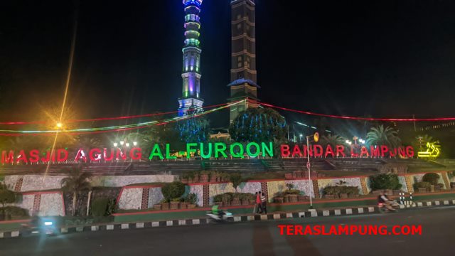 Soal Diorama Bung Karno, Pengurus – Yayasan Masjid Al Furqon Bandarlampung Sepakat Lanjutkan Renovasi Taman