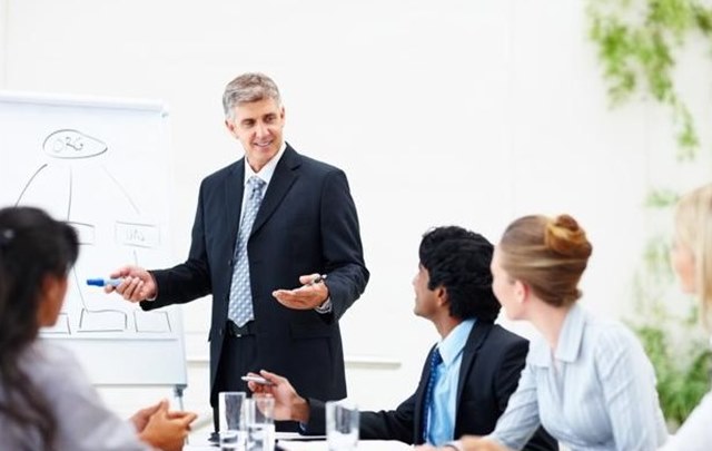 Cek 3 Tugas Manajer Pemasaran dan Kualifikasinya Secara Lengkap