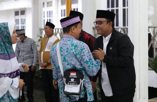 Wabup Lamteng Lepas Ratusan Calon Jamaah Haji