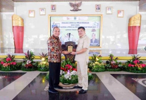 Bupati Lamteng Hadiri Sosialisasi Literasi dan Inklusi Keuangan