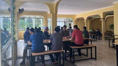 Yang Punya Nama Muhammad dan Maria Bisa Makan Gratis di Rumah Makan Ini