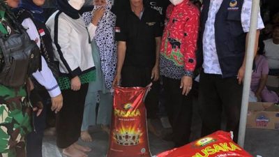 Wakil Ketua DPW Nasdem Lampung Serahkan Bantuan untuk Para Korban Kebakaran