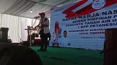 Musisi Kim Commanders Tampil Memukau pada Rakernas II Petanesia di Mojokerto