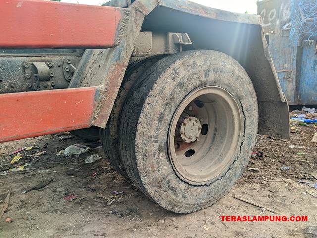 Ban Gundul Truk Pengangkut Sampah DLH Bandarlampung Baru Bisa Dibeli Tahun Depan
