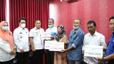 Pemerintah Kabupaten Lampung Selatan Berikan Bantuan kepada Korban Kebakaran