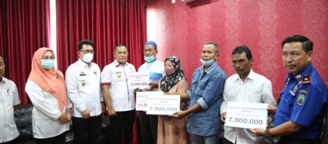 Pemerintah Kabupaten Lampung Selatan Berikan Bantuan kepada Korban Kebakaran