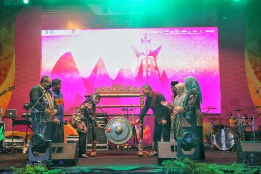 Wagub Chusnunia Buka Lampung Begawi 2022 dan Pencanangan Gerakan Nasional Pengendalian Inflasi Pangan