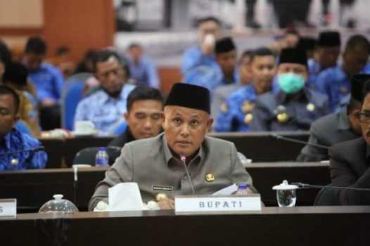 Bupati Lamsel Sampaikan Nota Pengantar KUA-PPAS APBD TA 2023