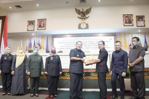 Gubernur Arinal Sampaikan Raperda Pertanggungjawaban Pelaksanaan APBD Provinsi Lampung 2021