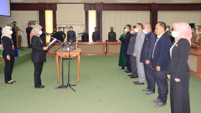 Wagub Chusnunia Melantik Pejabat Pimpinan Tinggi Pratama dan Pejabat Administrasi