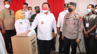Gubernur Arinal Junaidi Tinjau Pilkakam dengan E-Voting di Kabupaten Lampung Tengah