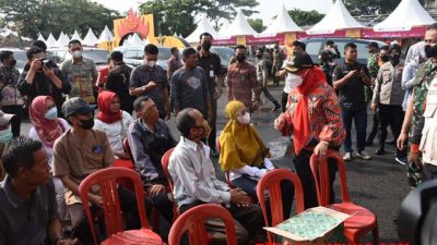 Walikota Bandarlampung Tinjau Vaksinasi Merdeka
