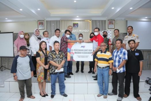 JNE Bertanggung Jawab Penuh kepada Warga Terdampak Kebakaran di Cimanggis Depok