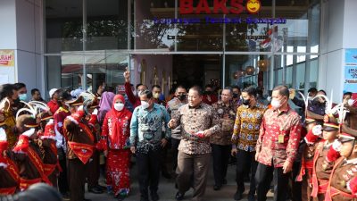 Gubernur Lampung dan Deputi Pendidikan dan Peran Serta Masyarakat KPK Buka Roadshow Bus KPK