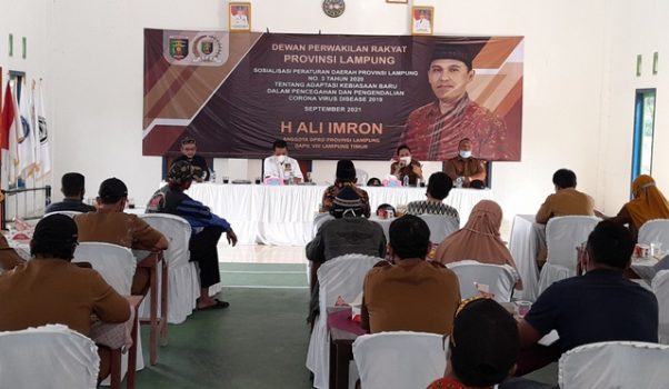 Di Brajakencana, Ali Imron Terima Keluhan Kerusakan Jalan Desa