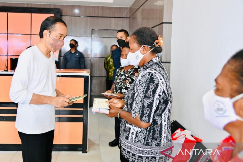 Menteri BUMN Yakin Pos Indonesia Mampu Salurkan BLT BBM Tepat Sasaran