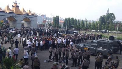 Ketua DPRD Lampung Temui Massa Mahasiswa Tolak Kenaikan Harga BBM