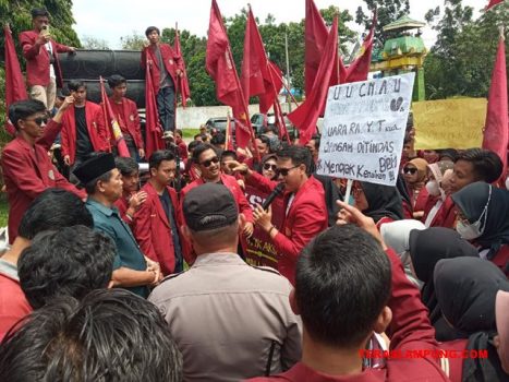IMM Lampura Desak Kenaikan Harga BBM Dibatalkan