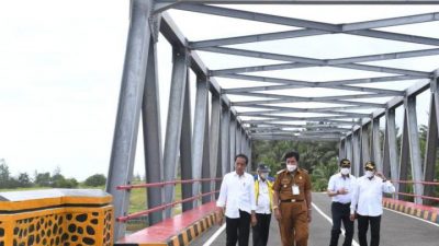 Buka Keterisolasian, Presiden Jokowi Tinjau Infrastruktur di Nias