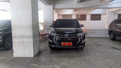 Mobil Dinas Kepala BPKAD Masih Dipakai Plt Kadisdukcapil Bandarlampung