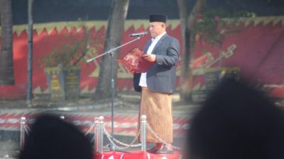 Bupati Lampung Selatan Nanang Ermanto Jadi Pemimpin Upacara Hari Santri Nasional 