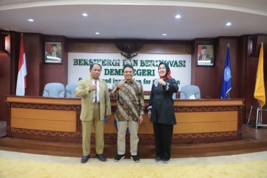 La Zakaria Terpilih sebagai Ketua Senat PAW Unila