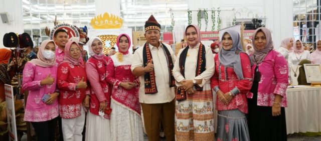Ketua Dekranasda Lampung Selatan Hadiri Gelaran Lampung Craft 2022