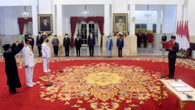 Presiden Jokowi Lantik Sri Sultan HB X dan KGPAA Paku Alam X sebagai Gubernur dan Wagub DIY