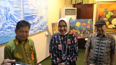 Ketua Dekranasda Provinsi Lampung Kunjungi Perpustakaan Expo Unila 2022