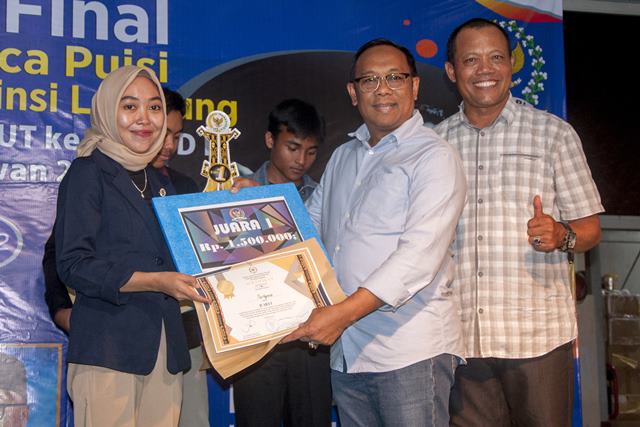 Mahasiswi IAI An Nur Raih Juara Pertama Lomba Baca Puisi DPD RI Lampung