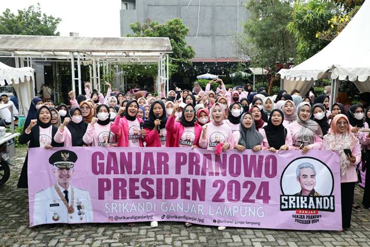 Srikandi Ganjar Lampung Ajak Milenial Mencintai Produk Lokal Melalui Bazar UMKM