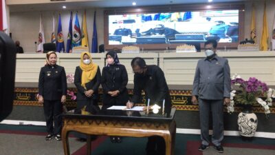 Wagub Lampung Ikuti Paripurna Persetujuan RAPBD dan Belanja Daerah 2023
