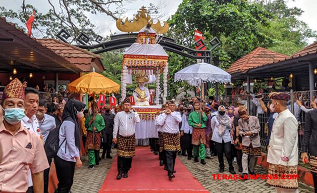 Angkon Muakhi Kebandaran Marga Balak, Walikota Bandarlampung Bergelar Batin Mustika Cahaya Marga