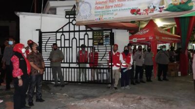 Malam Misa Natal, Walikota Eva Dwiana Pantau Gereja di Bandarlampung