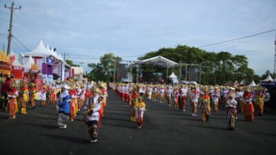 HUT ke-66 Lampung Selatan, Pemkab Lamsel Suguhkan Pergelaran Tari Tradisional Massal