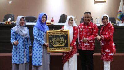 Pemkab Lampung Selatan Terima Kunjungan TP – PKK Kabupaten Pesisir Barat