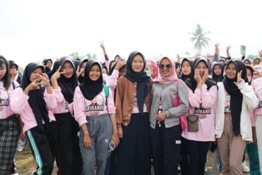 Ajak Perempuan Milenial Kabupaten Way Kanan Hidup Sehat, Srikandi Ganjar Lampung Gelar Kegiatan Jalan Pagi