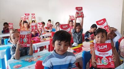 Kolaborasi “Tunjuk Tangan untuk Generasi Maju” oleh SGM Eksplor dan Alfamart Dukung Pendidikan dan Nutrisi Anak Generasi Maju Indonesia dari Aceh hingga Papua