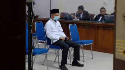 Perkara Suap PMB Unila, Karomani Didakwa Korupsi Rp 6,9 Miliar