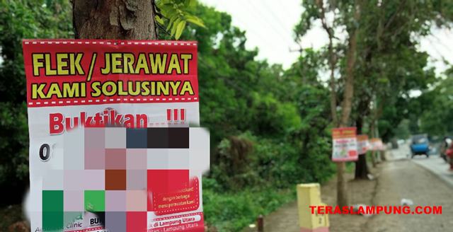 Pengawasan Lemah, Spanduk Liar Bermunculan di Jalanan Lampung Utara